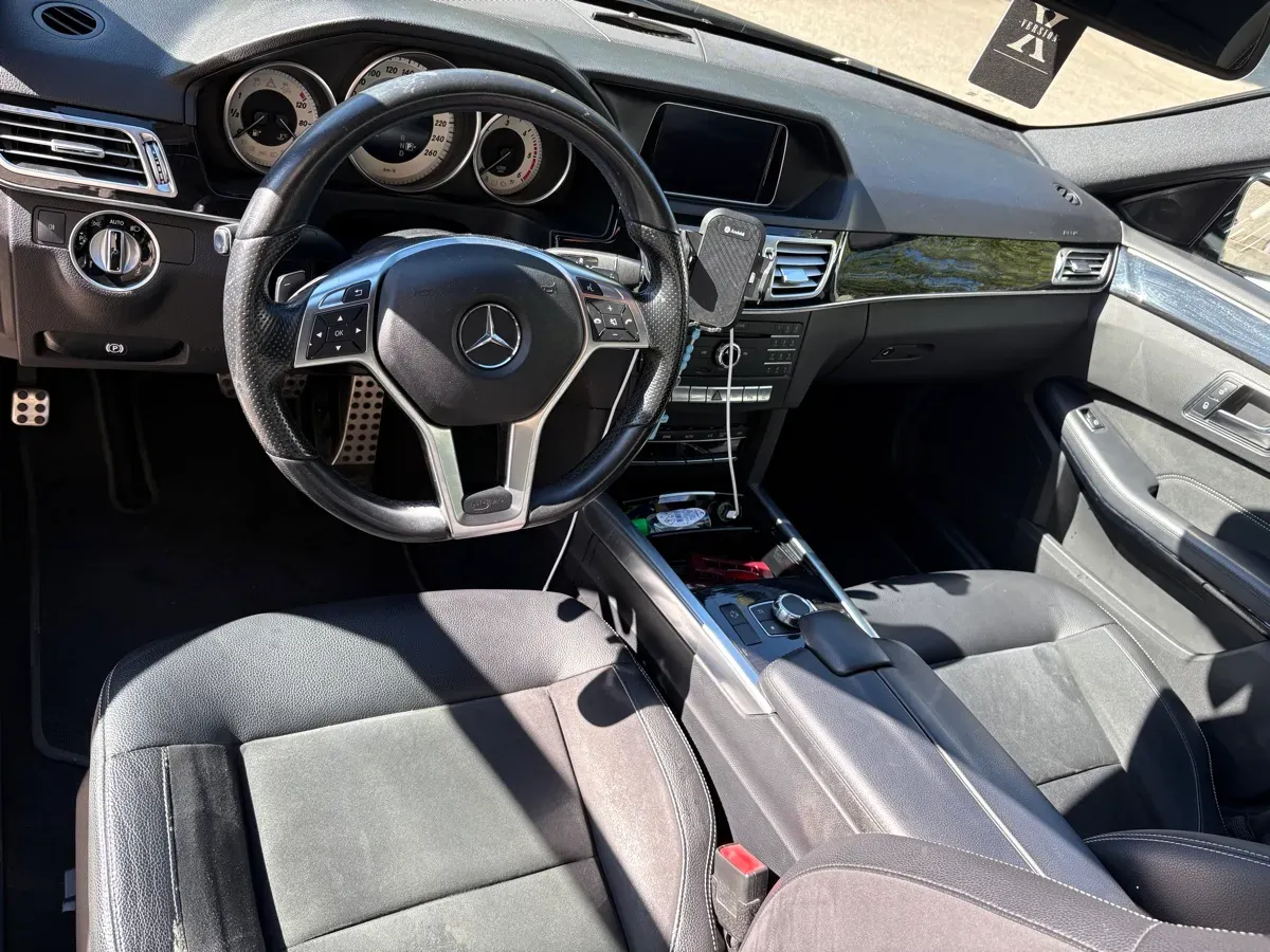 Mercedes-Benz E-Class 2016 photo 2