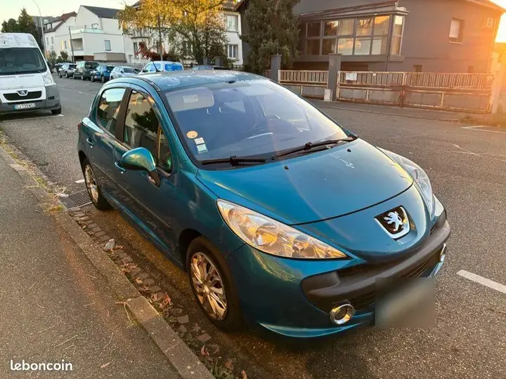 Peugeot 207 2007 photo 2