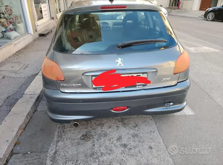 Peugeot 206 2006 photo 2