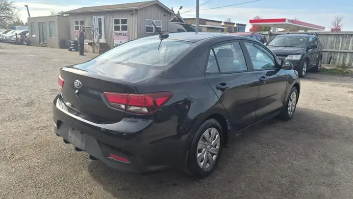 Kia Rio 2018 photo 5