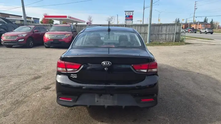 Kia Rio 2018 photo 4