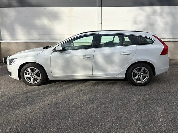 Volvo V60 2015 photo 5