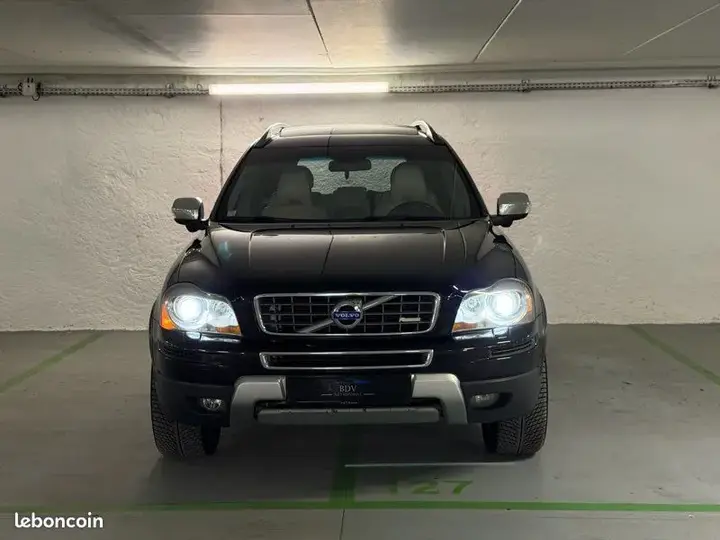 Volvo Xc90 2010 photo 2
