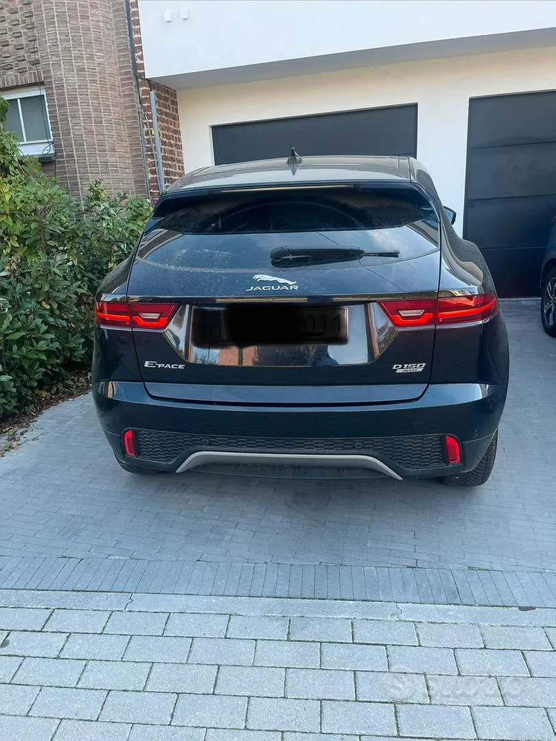 Jaguar E-Pace 2020 photo 2