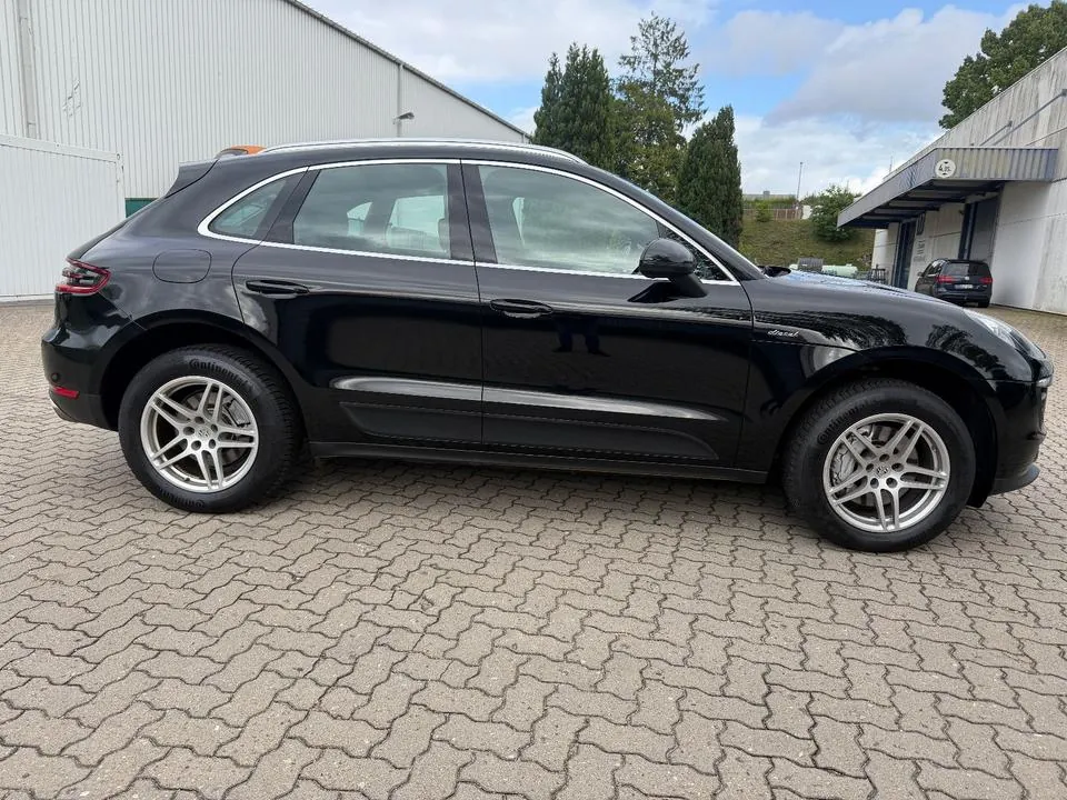 Porsche Macan S