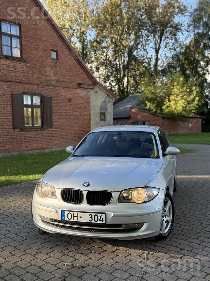 BMW 116I 2009 photo 3
