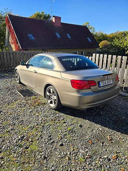 BMW 325I 2011 photo 2