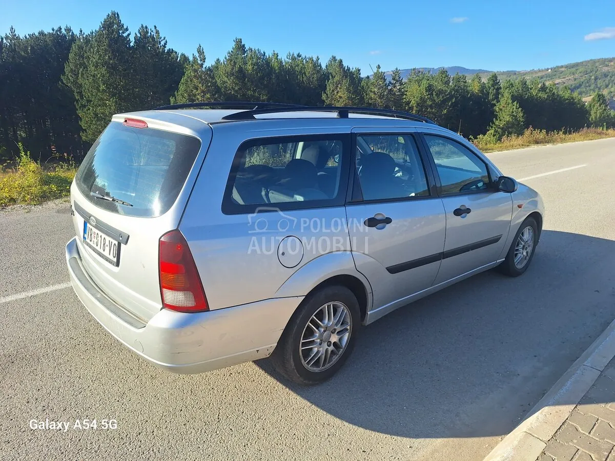 Ford Focus 2001 photo 3