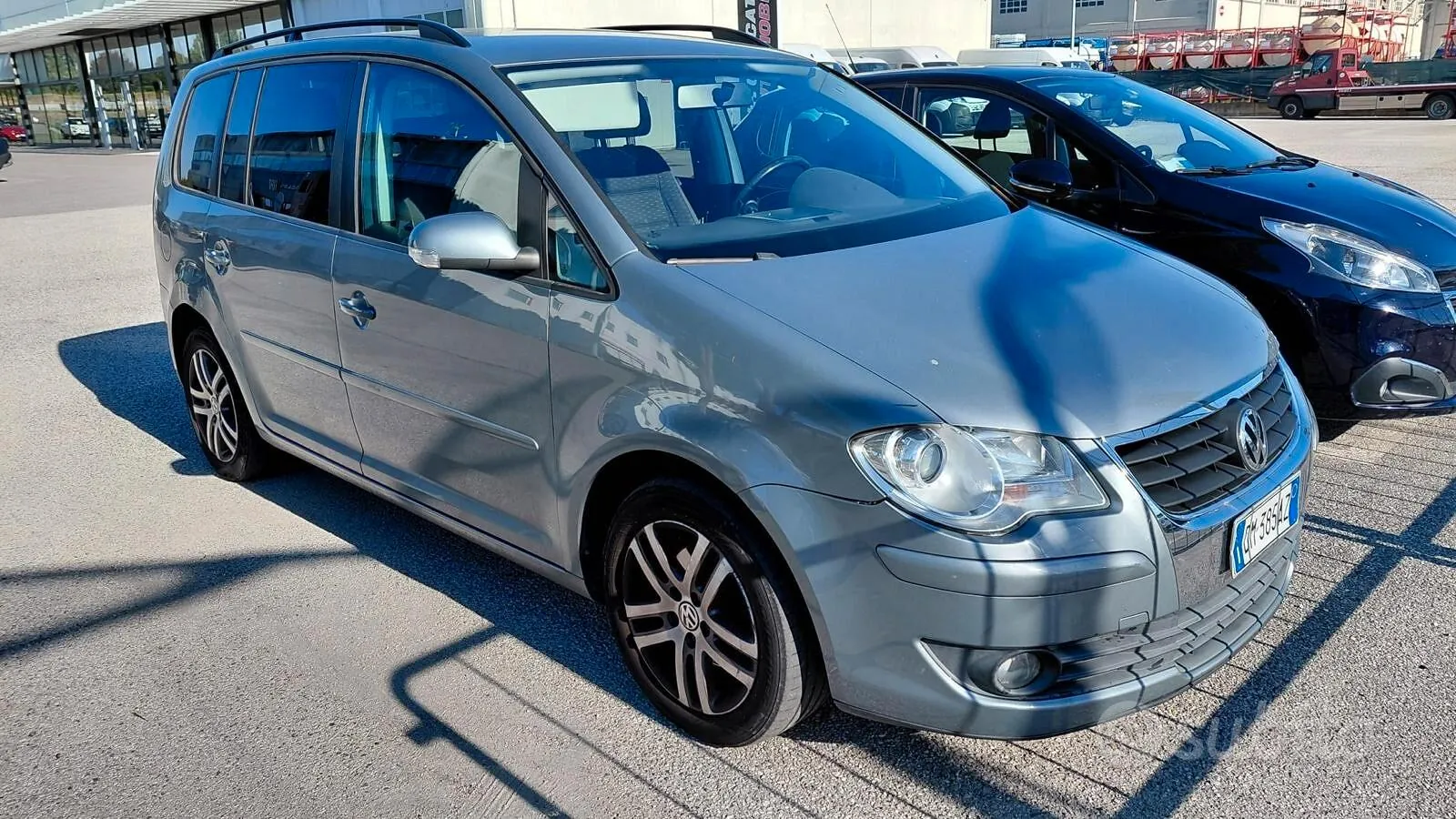 Volkswagen Touran 2008 photo 5