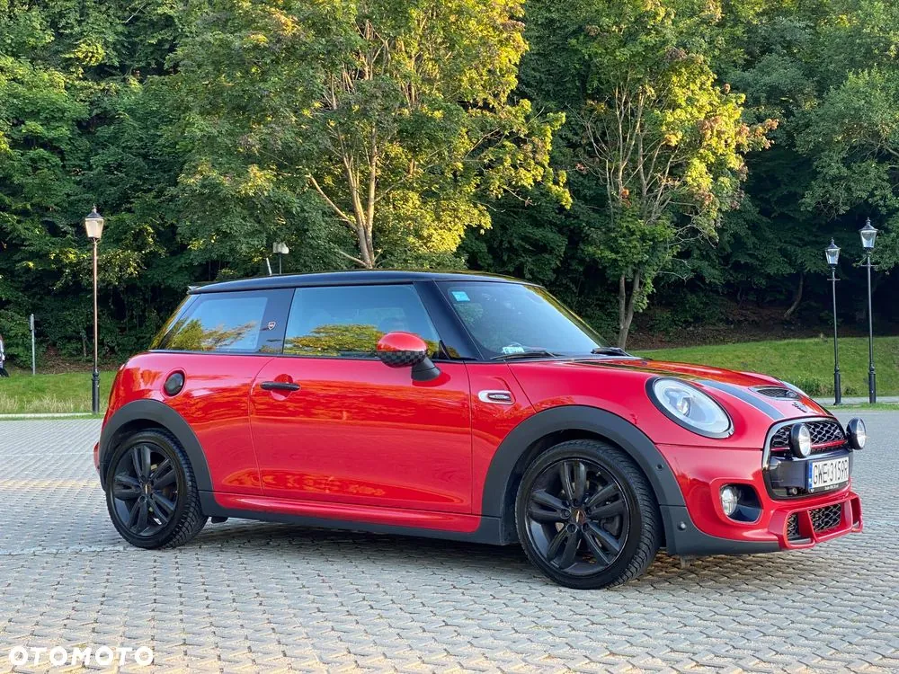 Mini John Cooper Works 2016 photo 4
