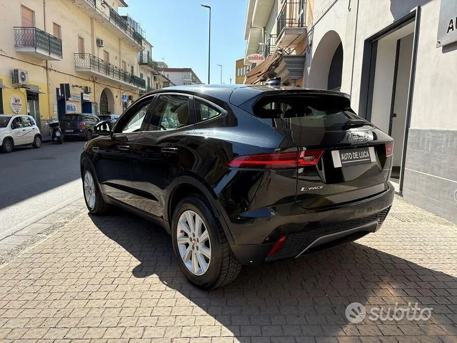 Jaguar E-Pace 2019 photo 4