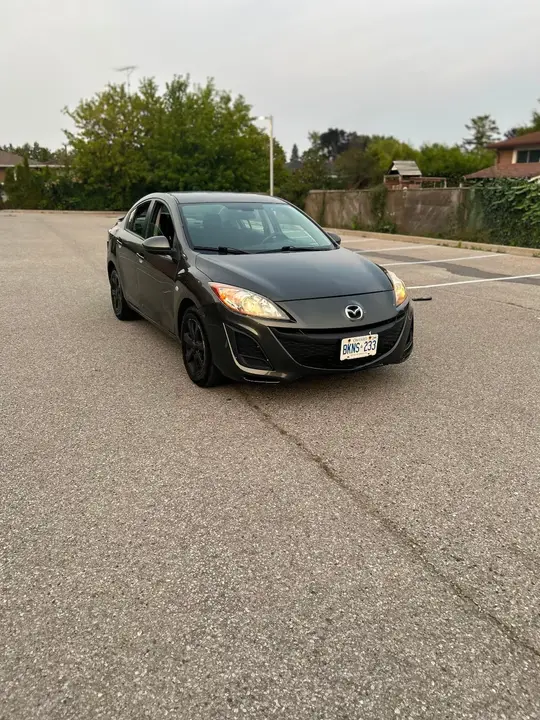 Mazda 3 2010 photo 2