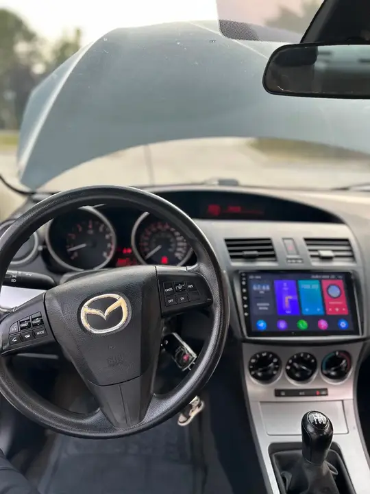 Mazda 3 2010 photo 5