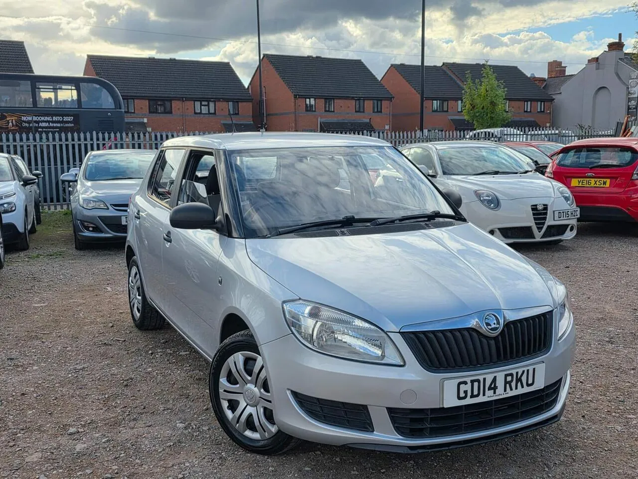 Skoda Fabia 2014 photo 2