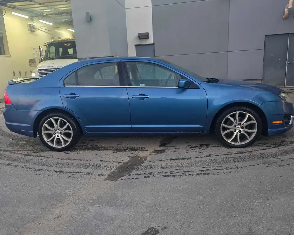 Ford Fusion 2010 photo 3