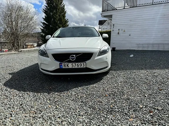 Volvo V40 2013 photo 3