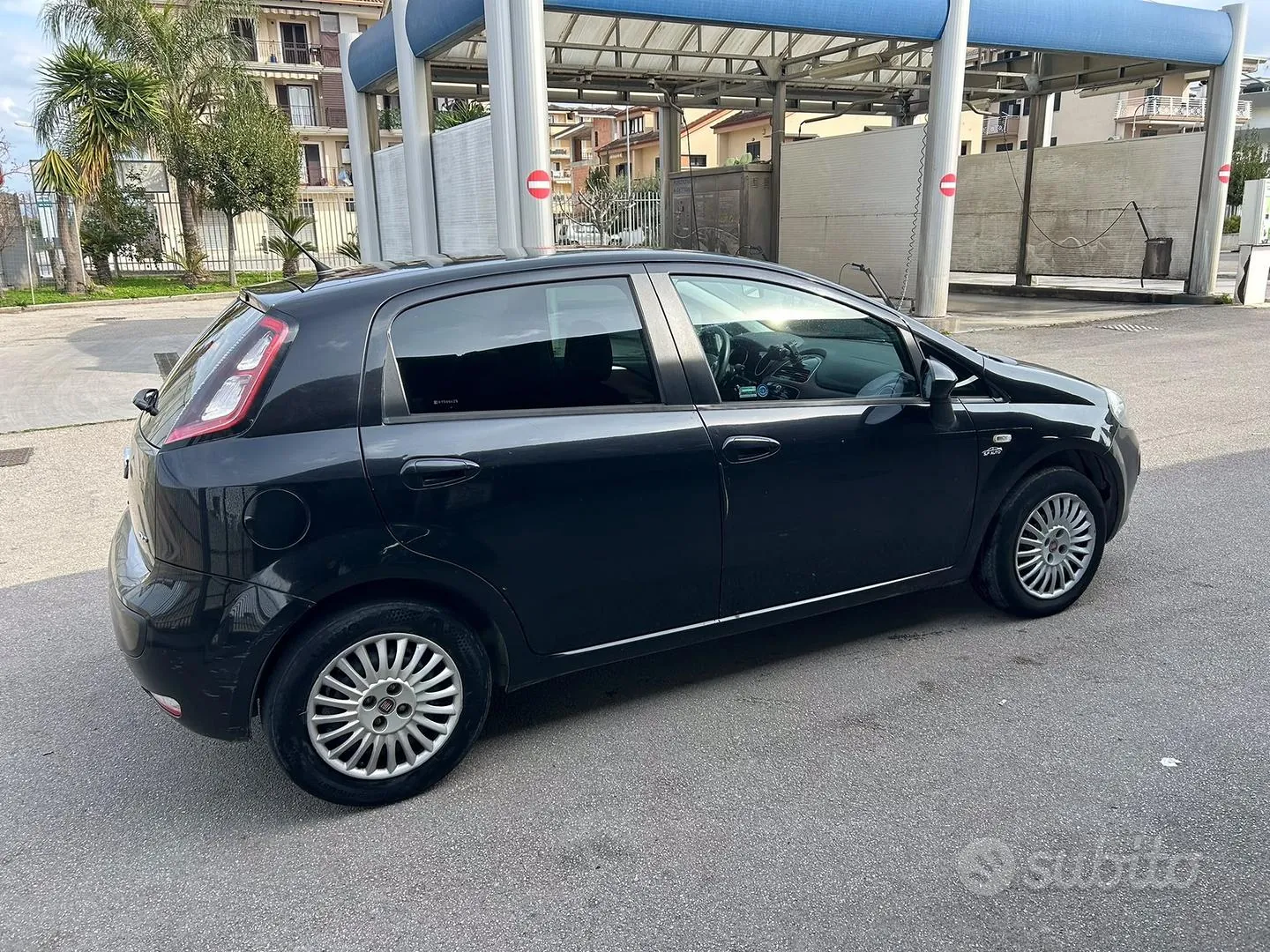Fiat Punto Evo 2009 photo 2