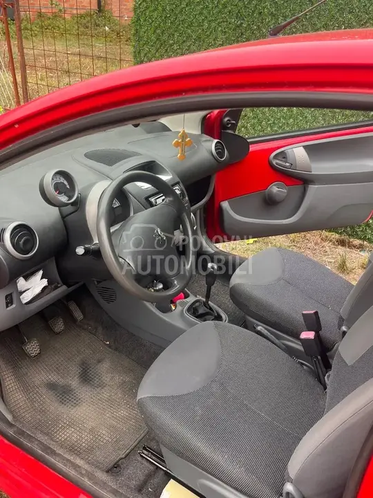 Peugeot 107 2006 photo 5