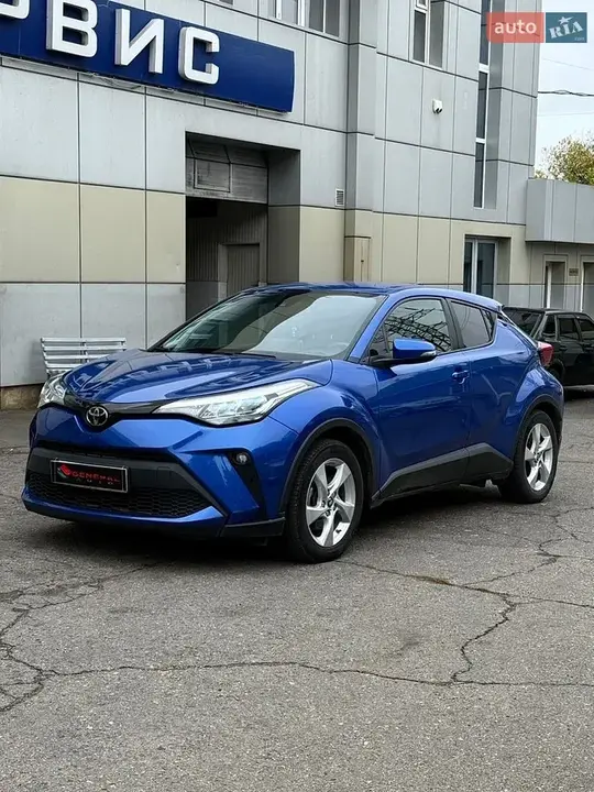 Toyota C-Hr 2020 photo 2
