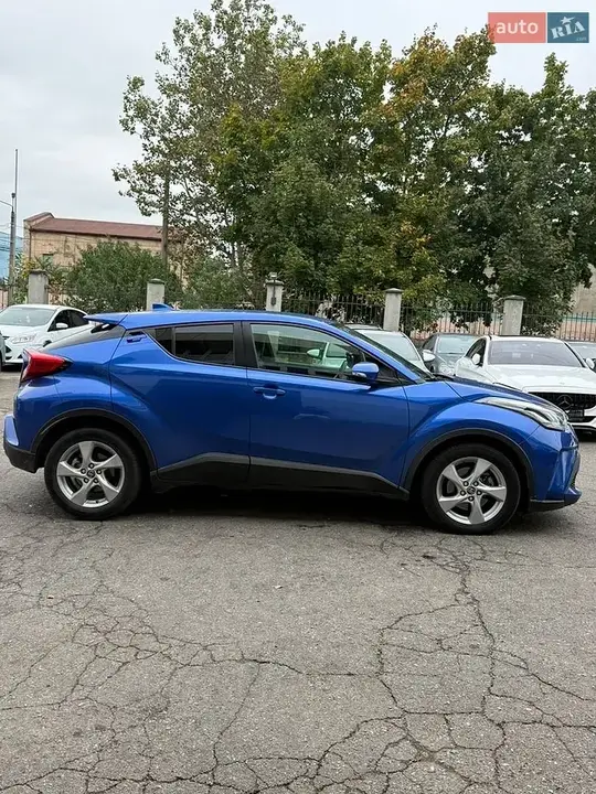 Toyota C-Hr 2020 photo 4