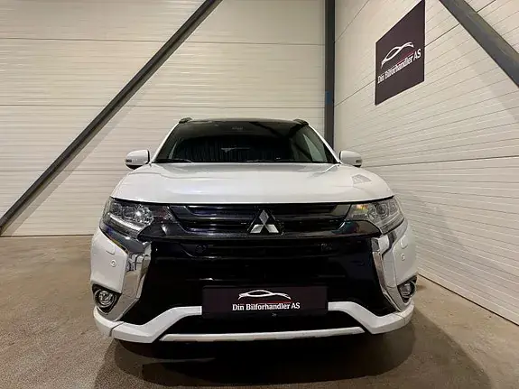Mitsubishi Outlander 2018 photo 3