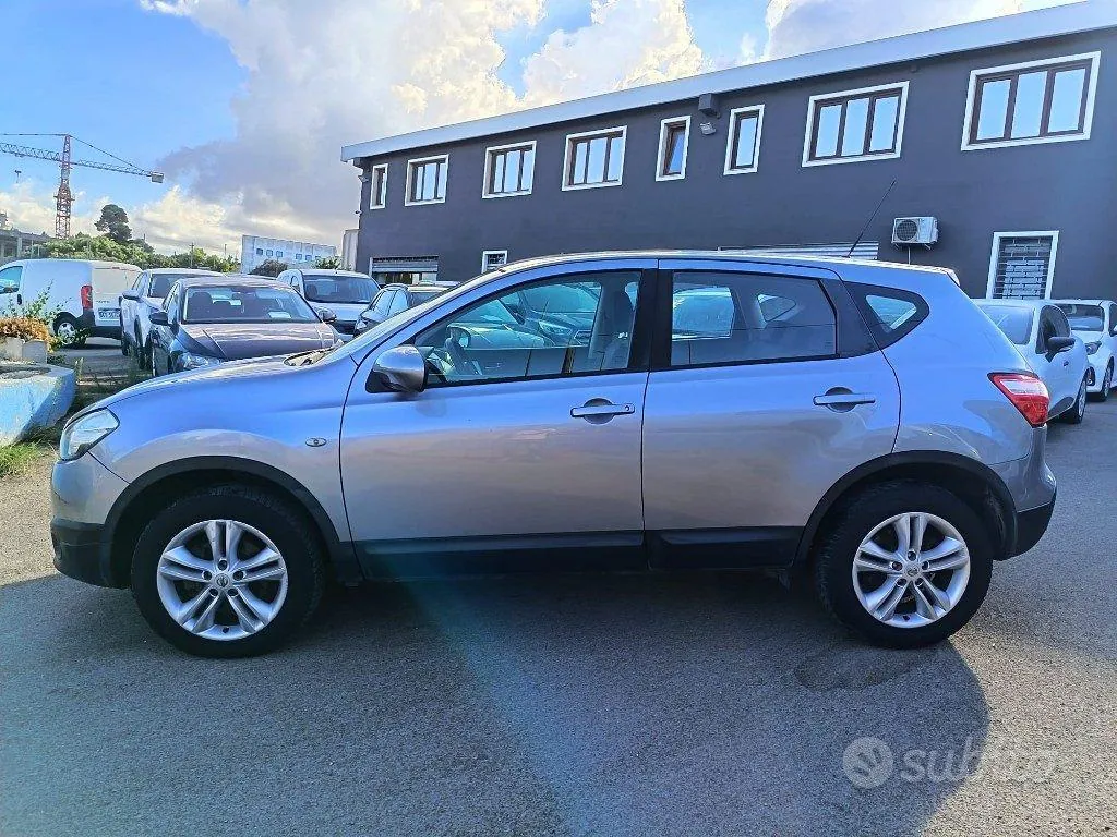 Nissan Qashqai 2011 photo 4