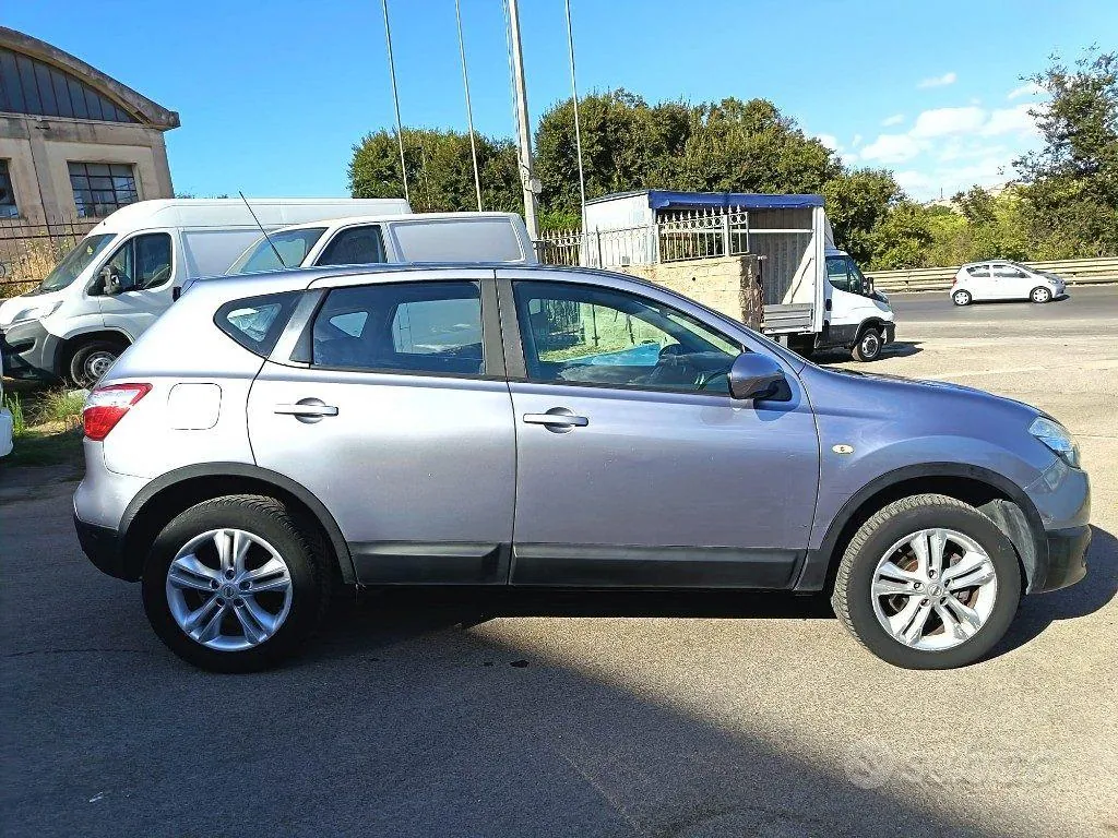 Nissan Qashqai 2011 photo 5