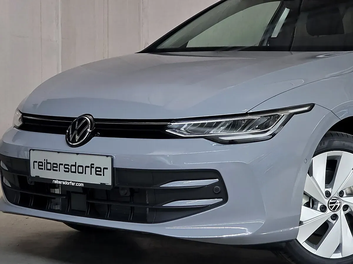 Volkswagen Golf 2026 photo 2