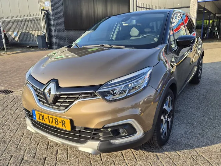 Renault Captur 2018 photo 2