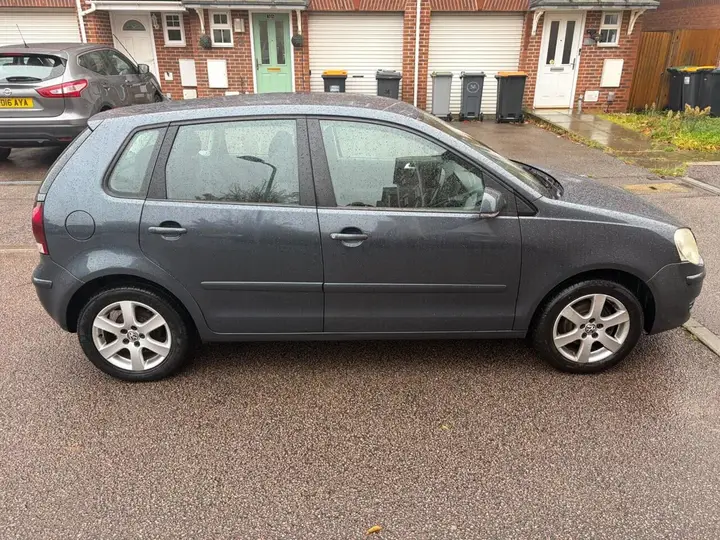 Volkswagen Polo 2008 photo 5