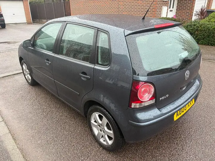 Volkswagen Polo 2008 photo 4