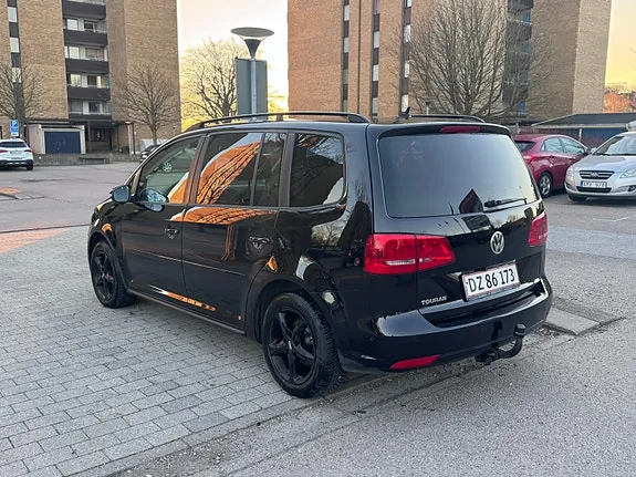 Volkswagen Touran 2014 photo 4