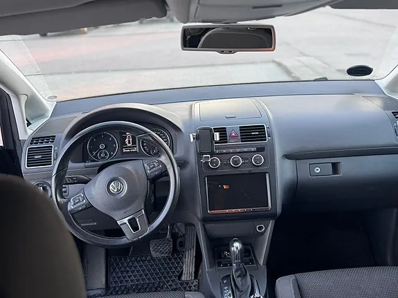 Volkswagen Touran 2014 photo 5