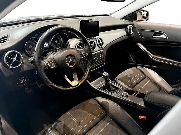Mercedes-Benz Gla 200 2017 photo 4