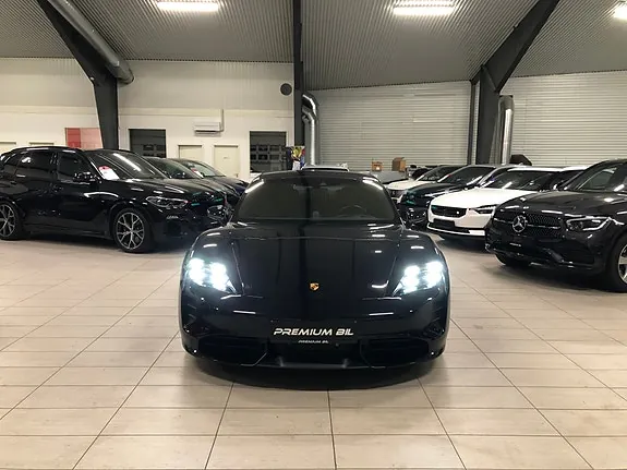 Porsche Taycan Turbo 2020 photo 3