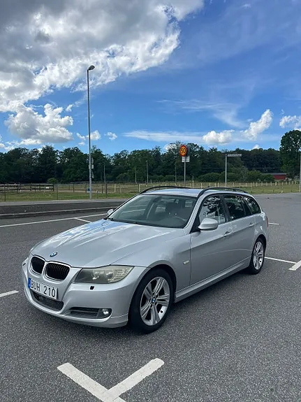BMW 318D 2009 photo 3