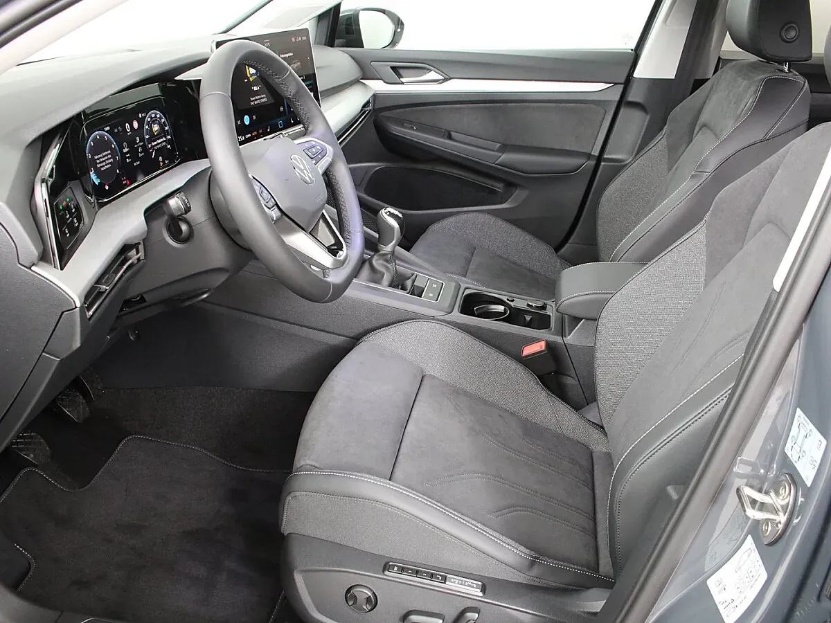 Volkswagen Golf 2026 photo 3