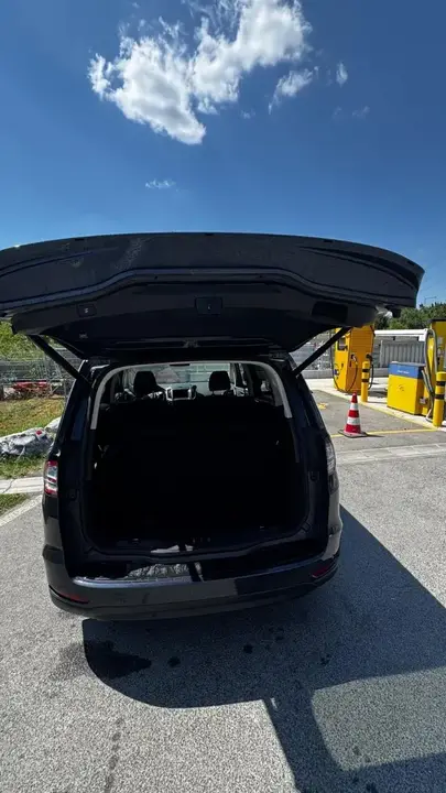 Ford Galaxy 2021 photo 2