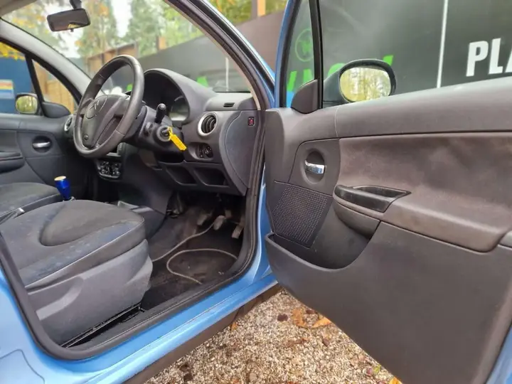 Citroen C3 2006 photo 5