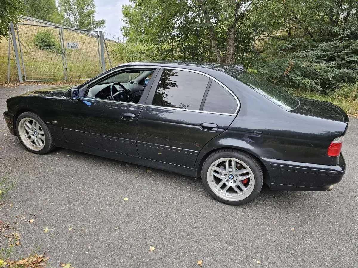 BMW 5 Series 2001 photo 3