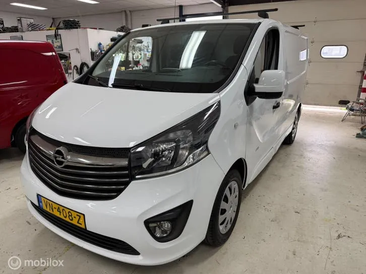 Opel Vivaro 2015 photo 2