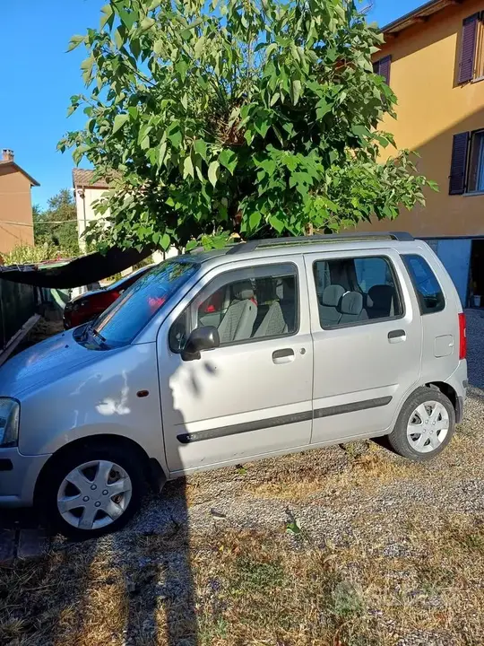Suzuki Wagon R 2005 photo 2