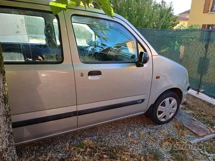 Suzuki Wagon R 2005 photo 3