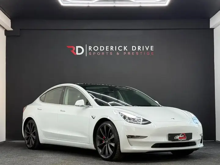 Tesla Model 3 2020 photo 5