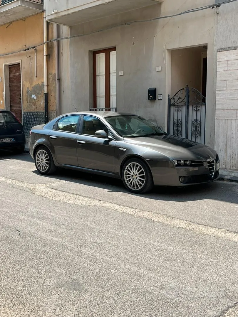 Alfa Romeo 159 2010 photo 3