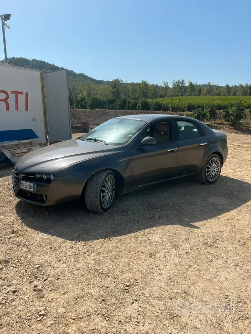 Alfa Romeo 159 2010 photo 4