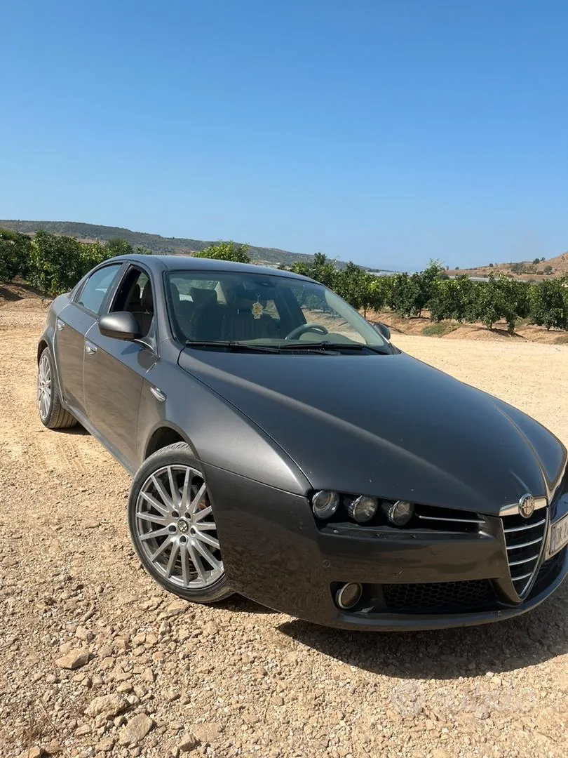 Alfa Romeo 159 2010 photo 5
