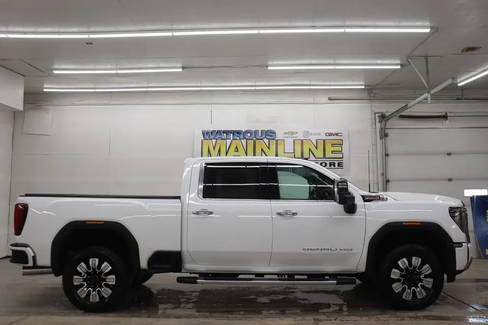 GMC Sierra 2500Hd 2026 photo 2