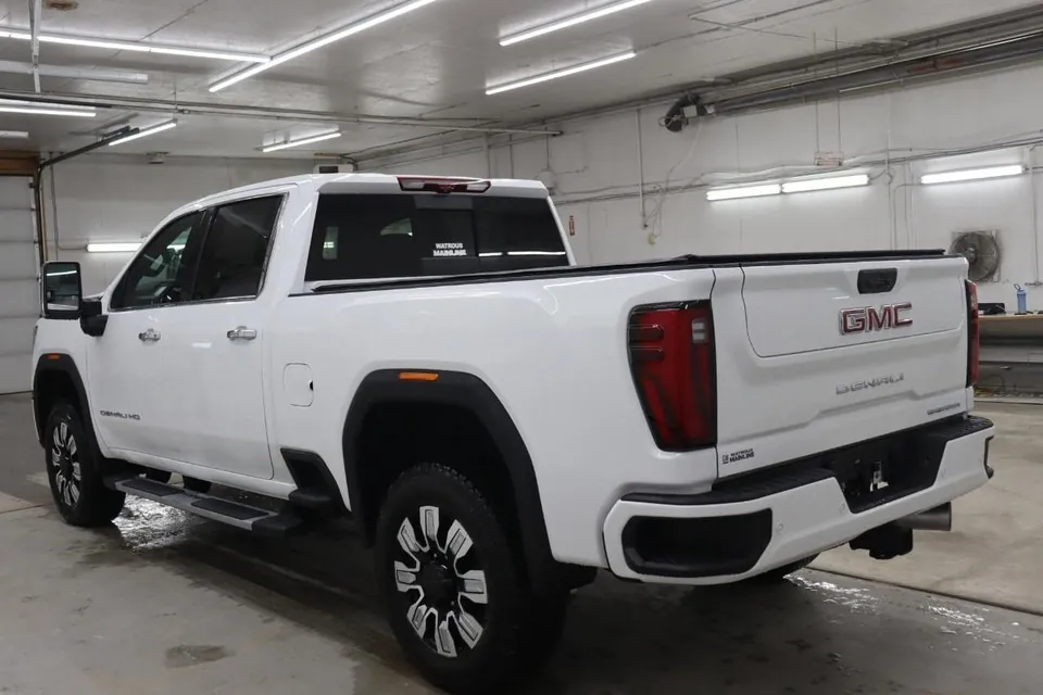 GMC Sierra 2500Hd 2026 photo 5
