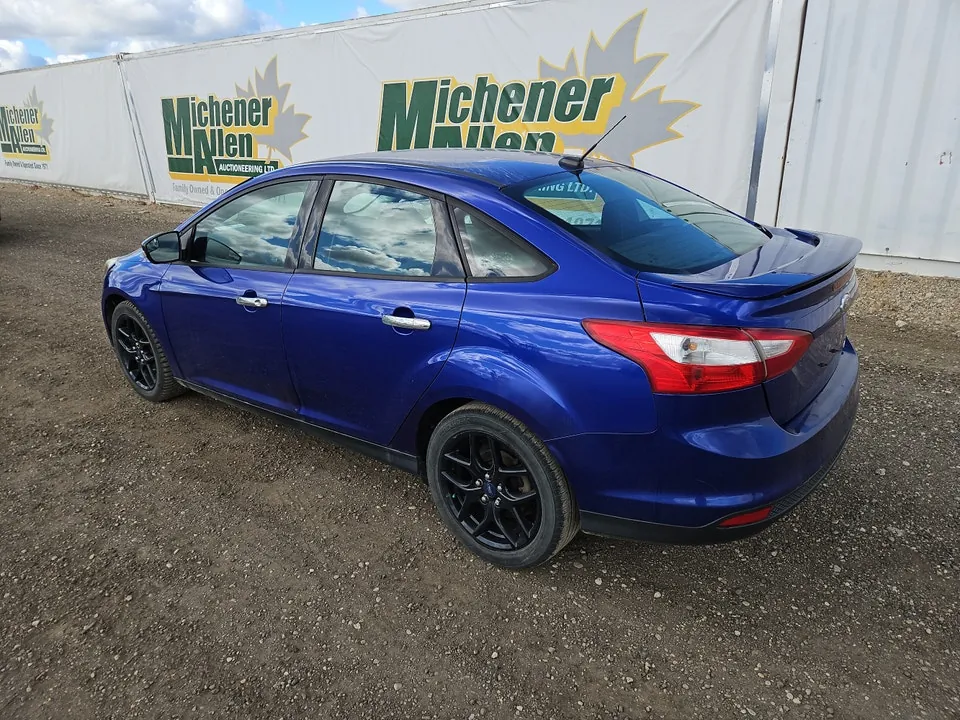Ford Focus 2013 photo 3